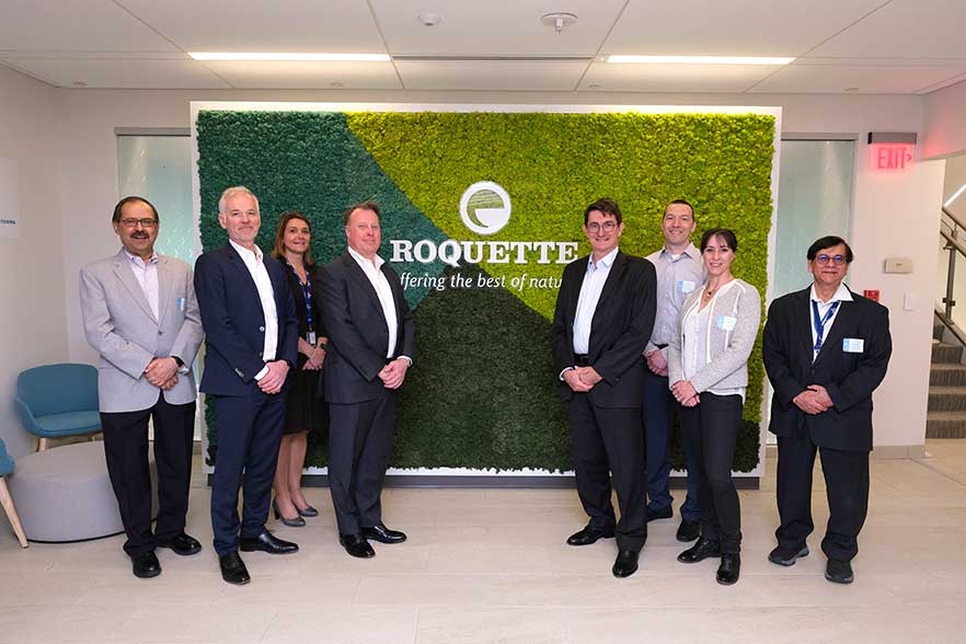 News Inno Center Group RED