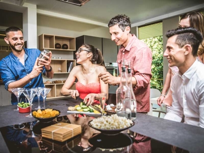 roquette-food-indulgent-crackers-with-plant-protein-and-fiber