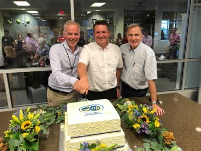 Edouard Roquette, Chairman – Jean-Marc Gilson, CEO of Roquette– Eric Loges, President Americas of Roquette cut the anniversary cake of 40 years presence in Americas.