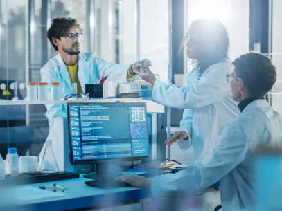 Scientits in a laboratory